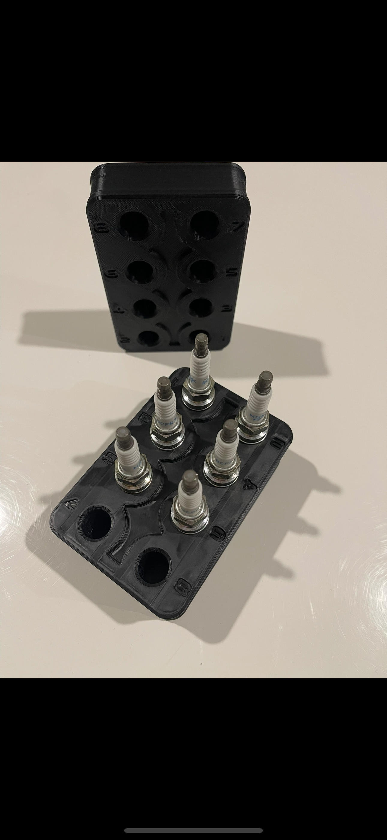 LS Series Engine Spark Plug Holder
