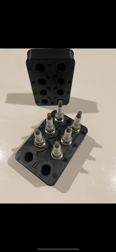LS Series Engine Spark Plug Holder