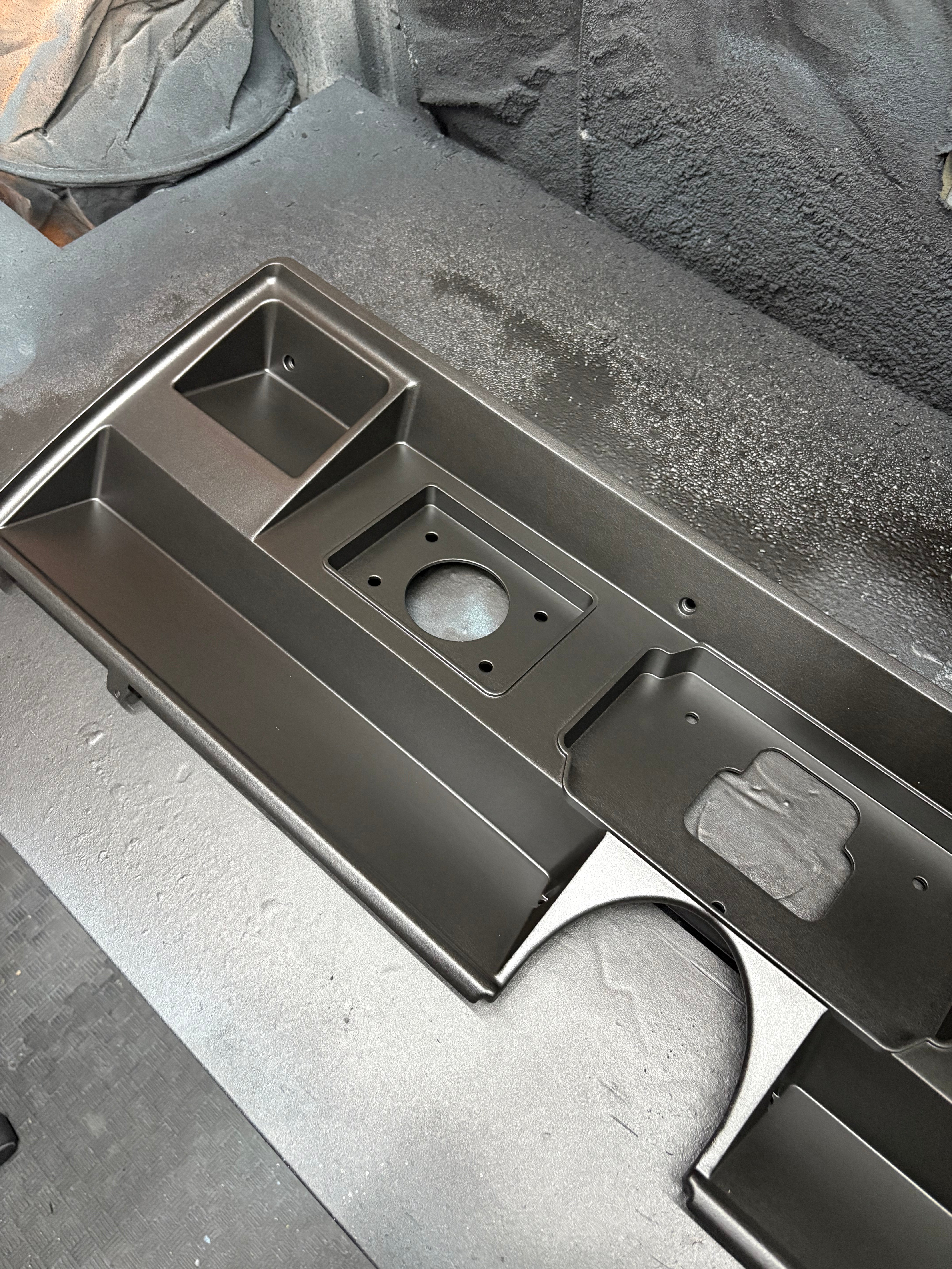 Holden HZ/HJ/HX/WB Dash Cluster - Digital